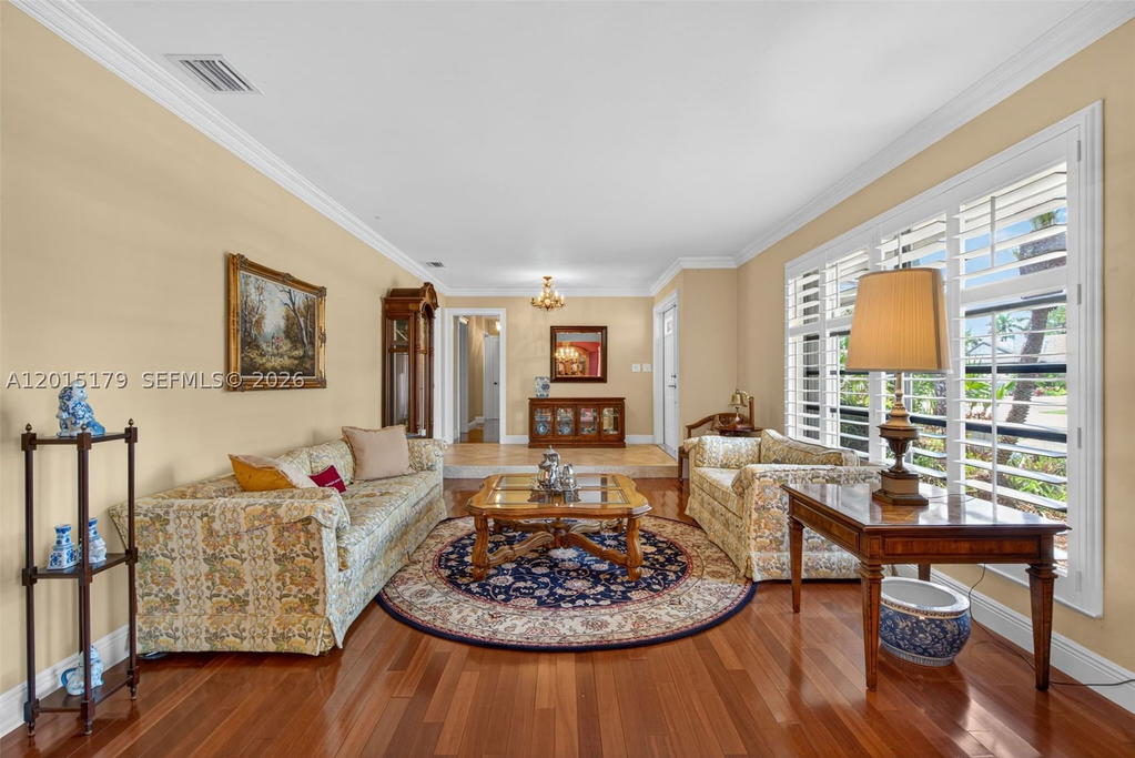 Real estate property located at 10044 131st Ter, Miami-dade, Woods Of Pine Estates, Miami, FL
