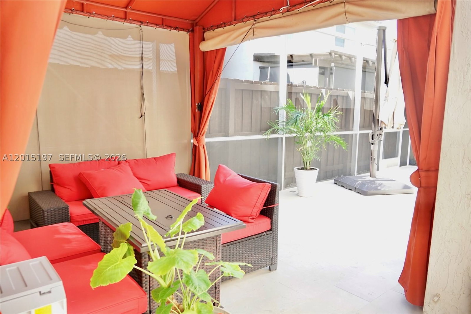 Real estate property located at 10913 67th St, Miami-dade, Doral Isles Caribbean, Doral, FL
