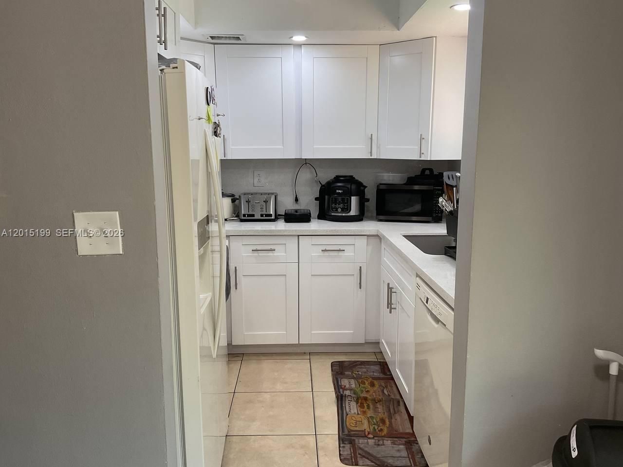 Real estate property located at 3090 Coral Springs Dr #4, Broward, Villas At Coral Springs, Coral Springs, FL