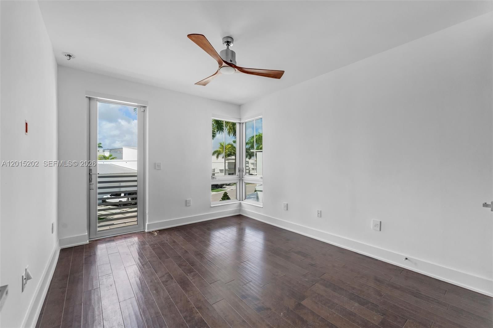 Real estate property located at 8221 34th Dr, Miami-dade, Oasis Park Square At Dora, Doral, FL