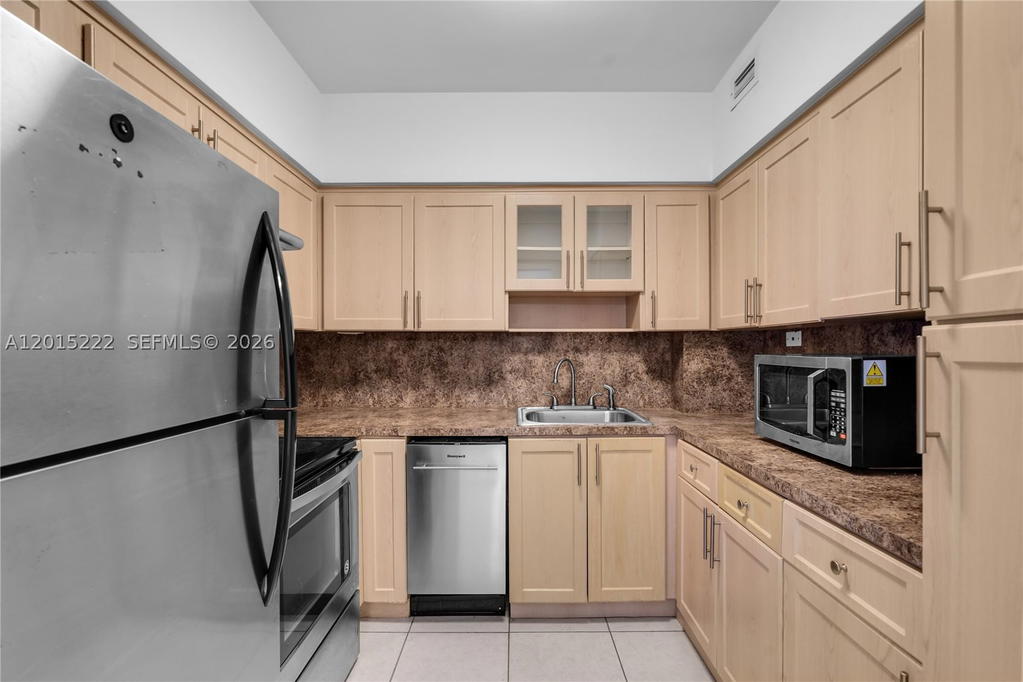 Real estate property located at 7441 Wayne Ave #4G, Miami-dade, Parkview Point Condo, Miami Beach, FL