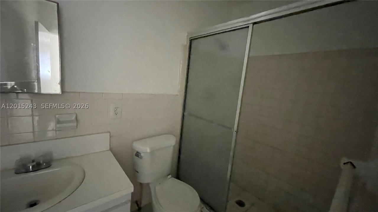 Real estate property located at 5210 16th St, Broward, Sunshine Villas, Lauderhill, FL