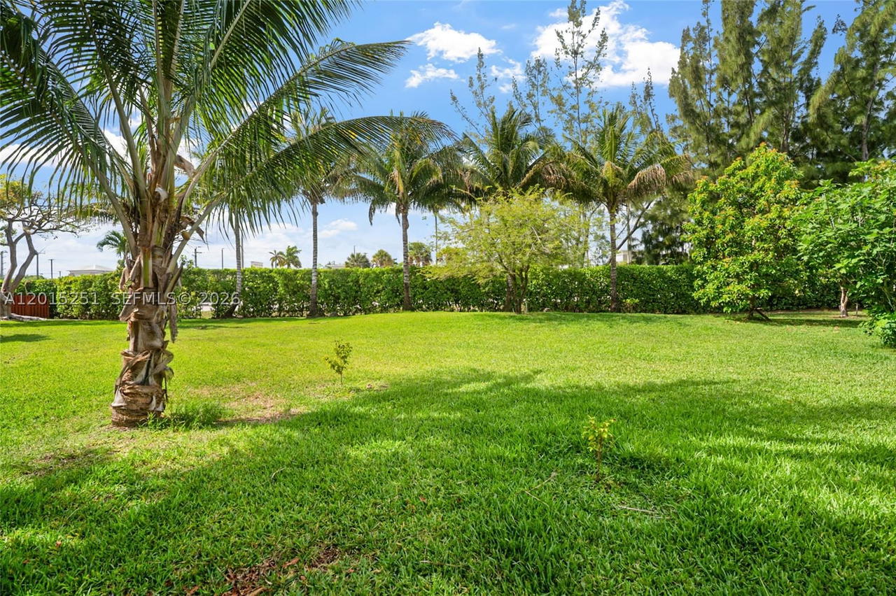 Real estate property located at 11760 103rd Ln, Miami-dade, Springfever, Miami, FL