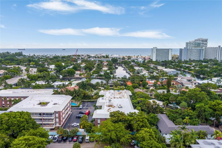 Real estate property located at 2426 17th Cswy #303A, Broward, Village At Harbor Beach, Fort Lauderdale, FL