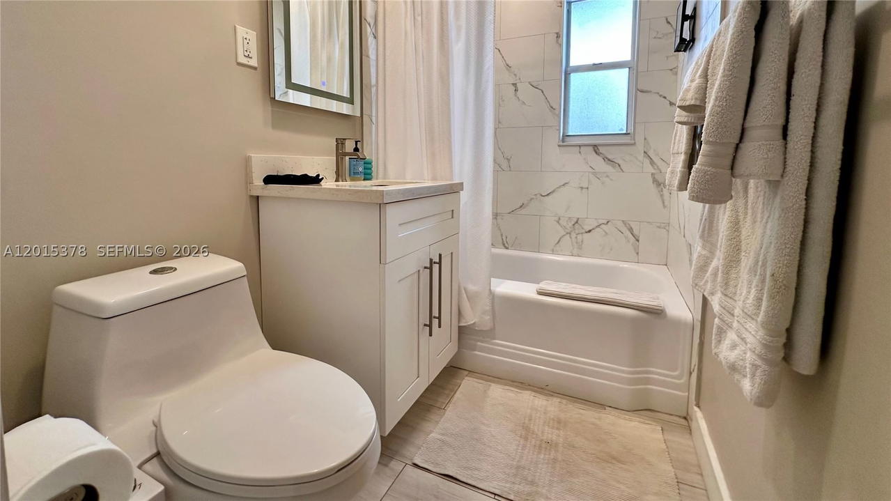 Real estate property located at 1324 NE 14th Ave, Broward, Progresso, Fort Lauderdale, FL