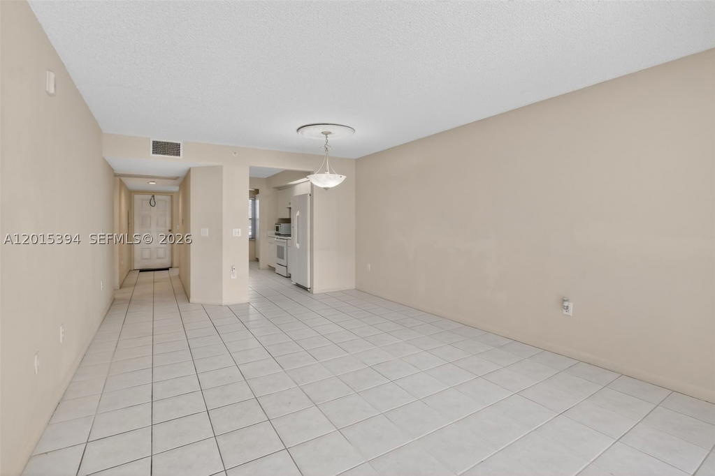 Real estate property located at 700 137th Ave #110H, Broward, Plymouth At Century Villa, Pembroke Pines, FL