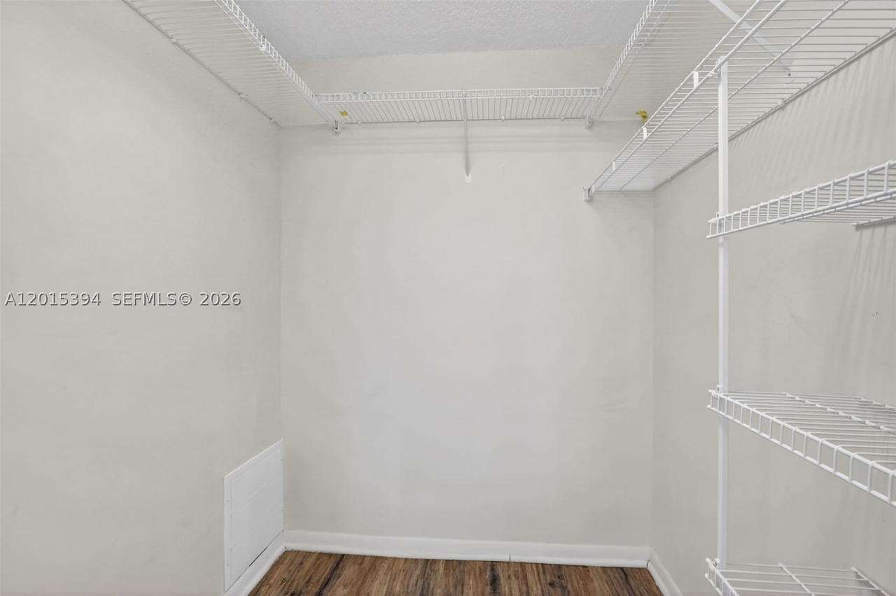 Real estate property located at 700 137th Ave #110H, Broward, Plymouth At Century Villa, Pembroke Pines, FL