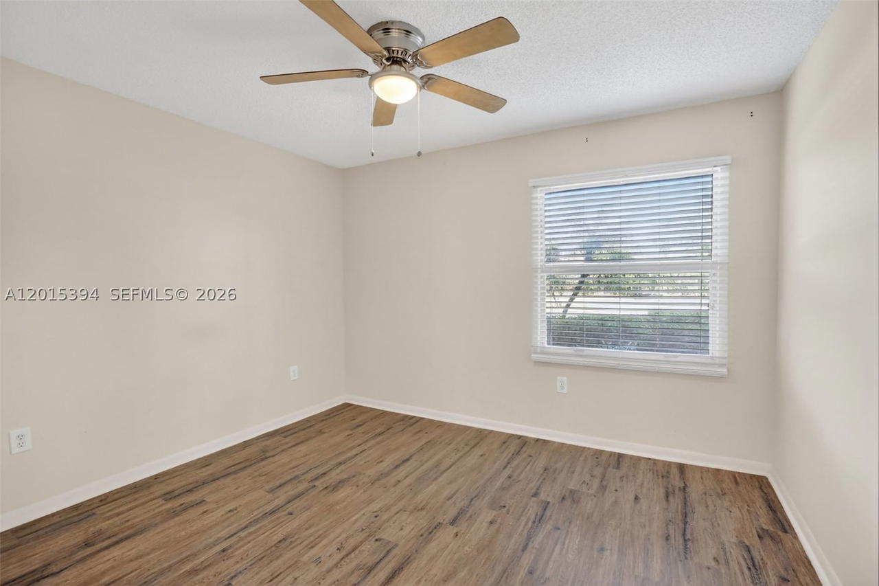 Real estate property located at 700 137th Ave #110H, Broward, Plymouth At Century Villa, Pembroke Pines, FL