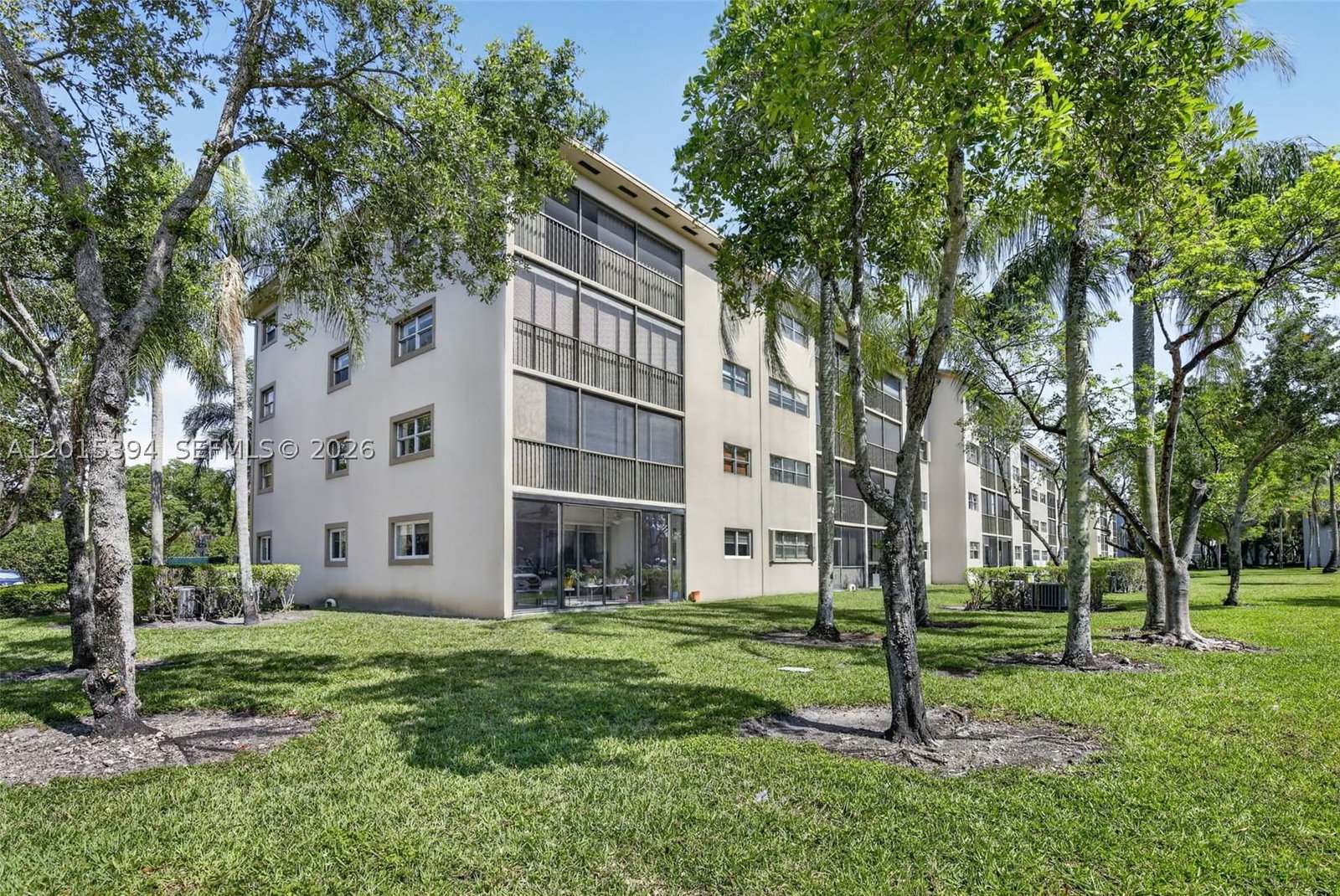 Real estate property located at 700 137th Ave #110H, Broward, Plymouth At Century Villa, Pembroke Pines, FL