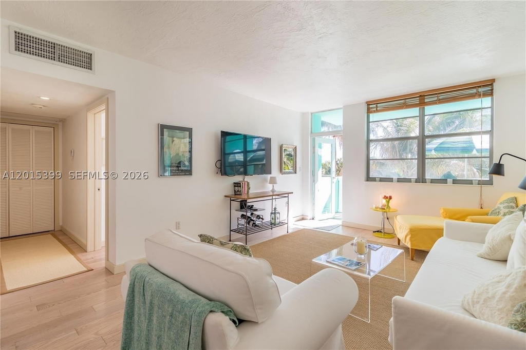 Real estate property located at 301 Ocean Dr #306, Miami-dade, Ocean Park Condominium, Miami Beach, FL