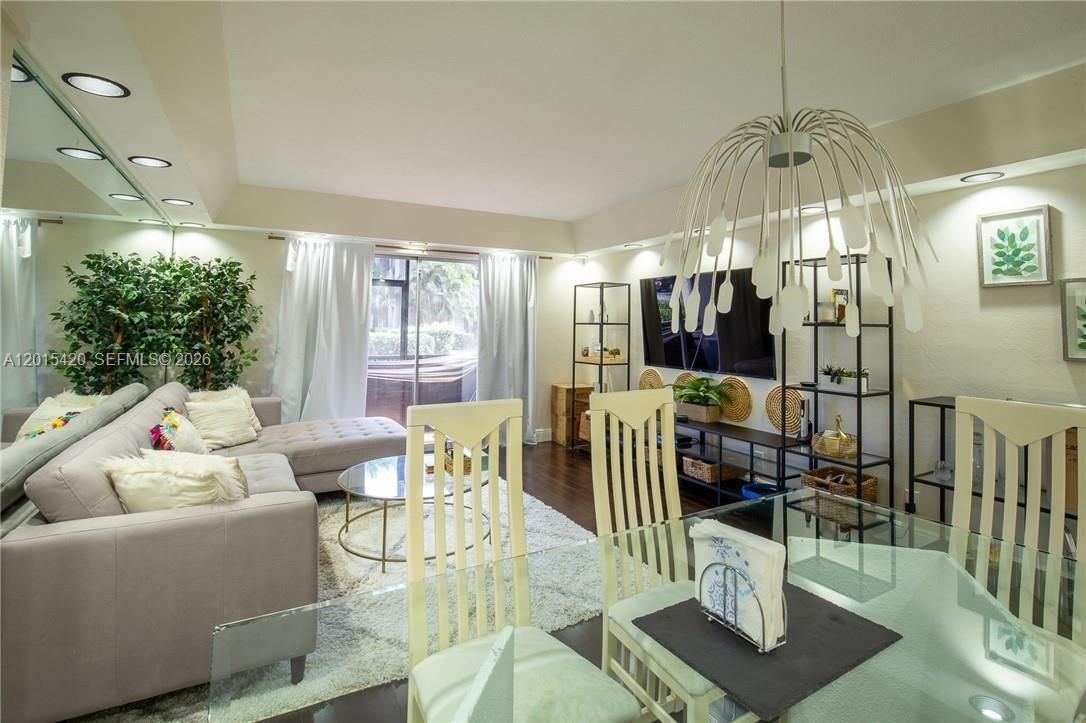 Real estate property located at 7100 Nova Dr #104A, Broward, Nova Gardens Condo, Davie, FL