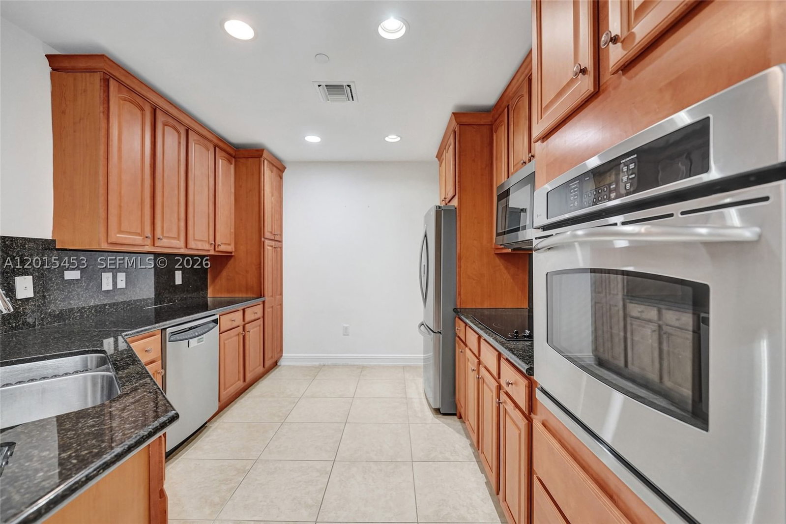 Real estate property located at 16135 Emerald Estates Dr #166, Broward, Weston 55 Plus Condo, Weston, FL