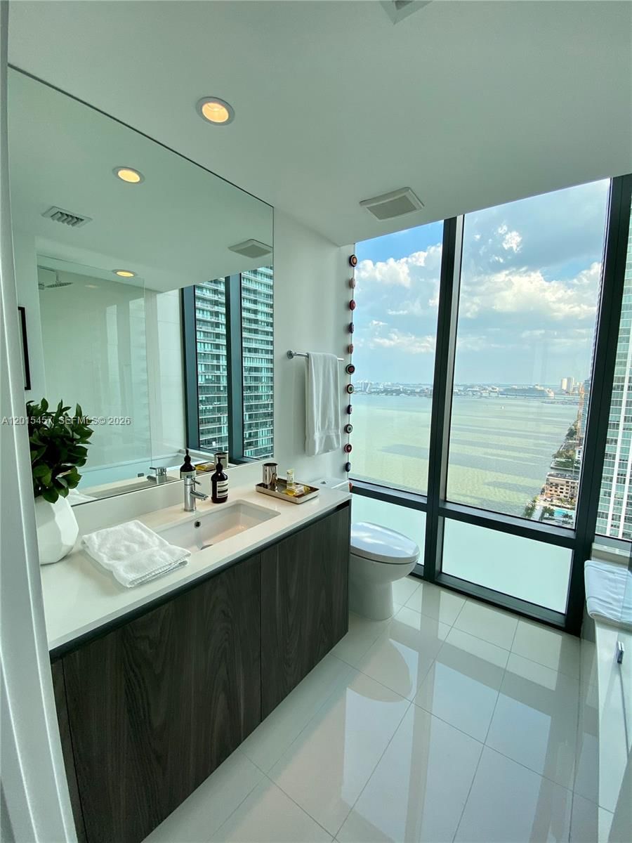 Real estate property located at 3131 7th Ave #2801, Miami-dade, One Paraiso Condo, Miami, FL