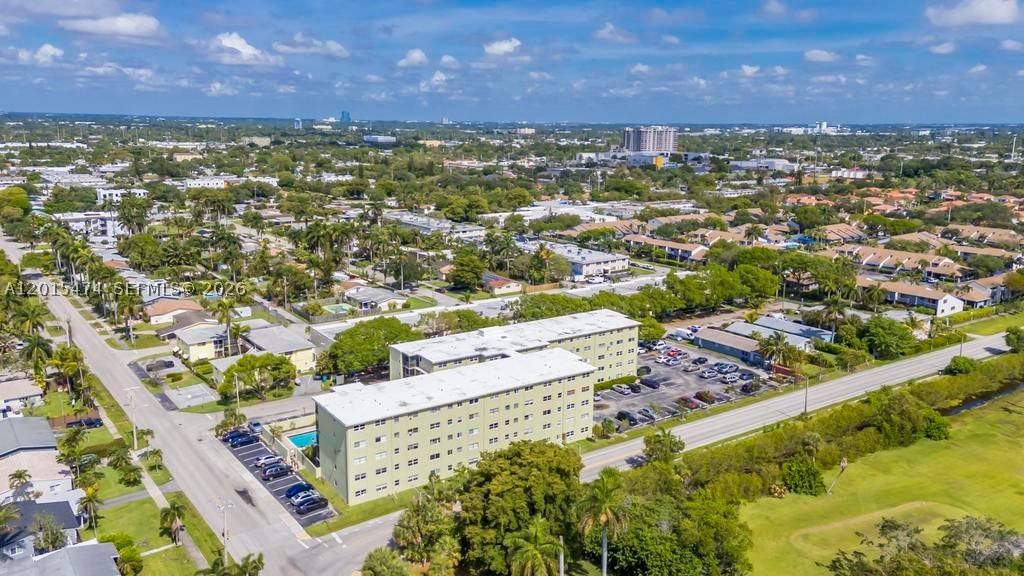 Real estate property located at 1425 Arthur St #103A, Broward, Santa Monica Condominium, Hollywood, FL