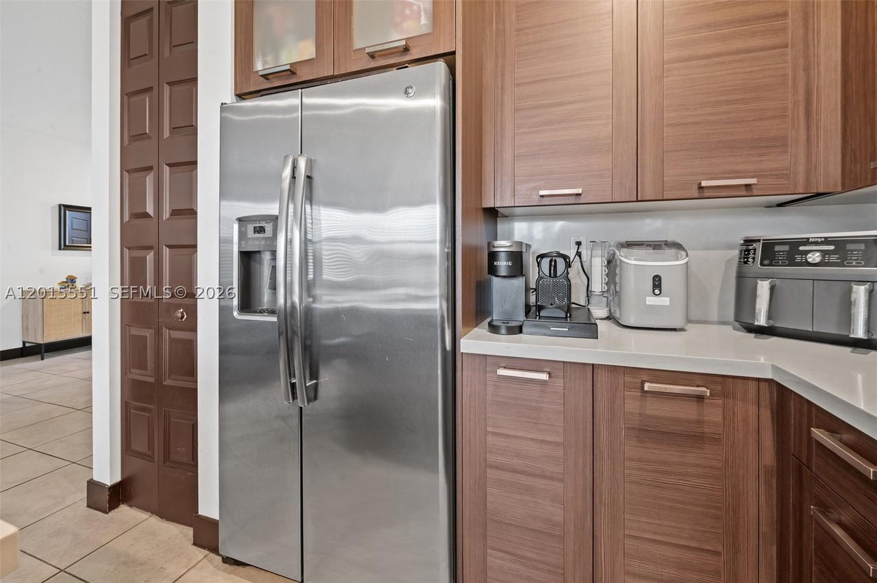Real estate property located at 15776 91st Ct, Miami-dade, Dunnwoody Lake, Miami Lakes, FL