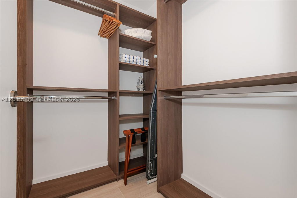 Real estate property located at 580 72nd St #1112, Miami-dade, 72 Street, Miami Beach, FL