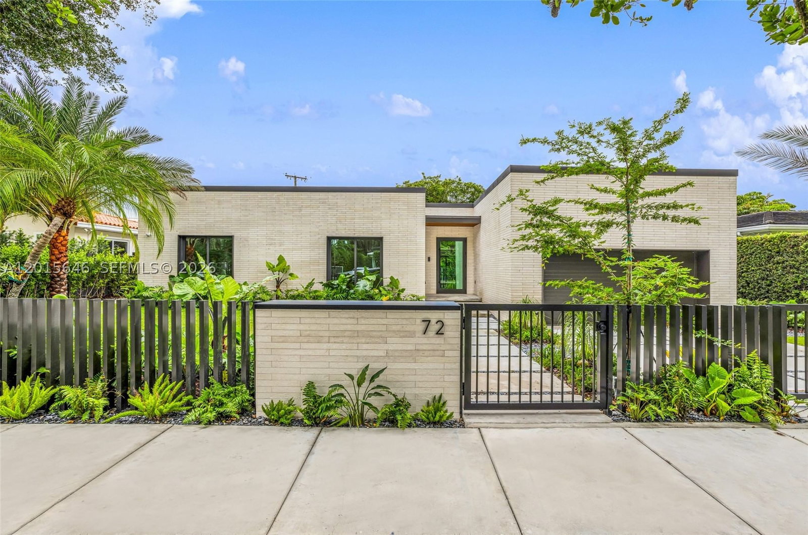 Real estate property located at 72 Shore Dr W, Miami-dade, Bay Heights 1st Addn, Miami, FL