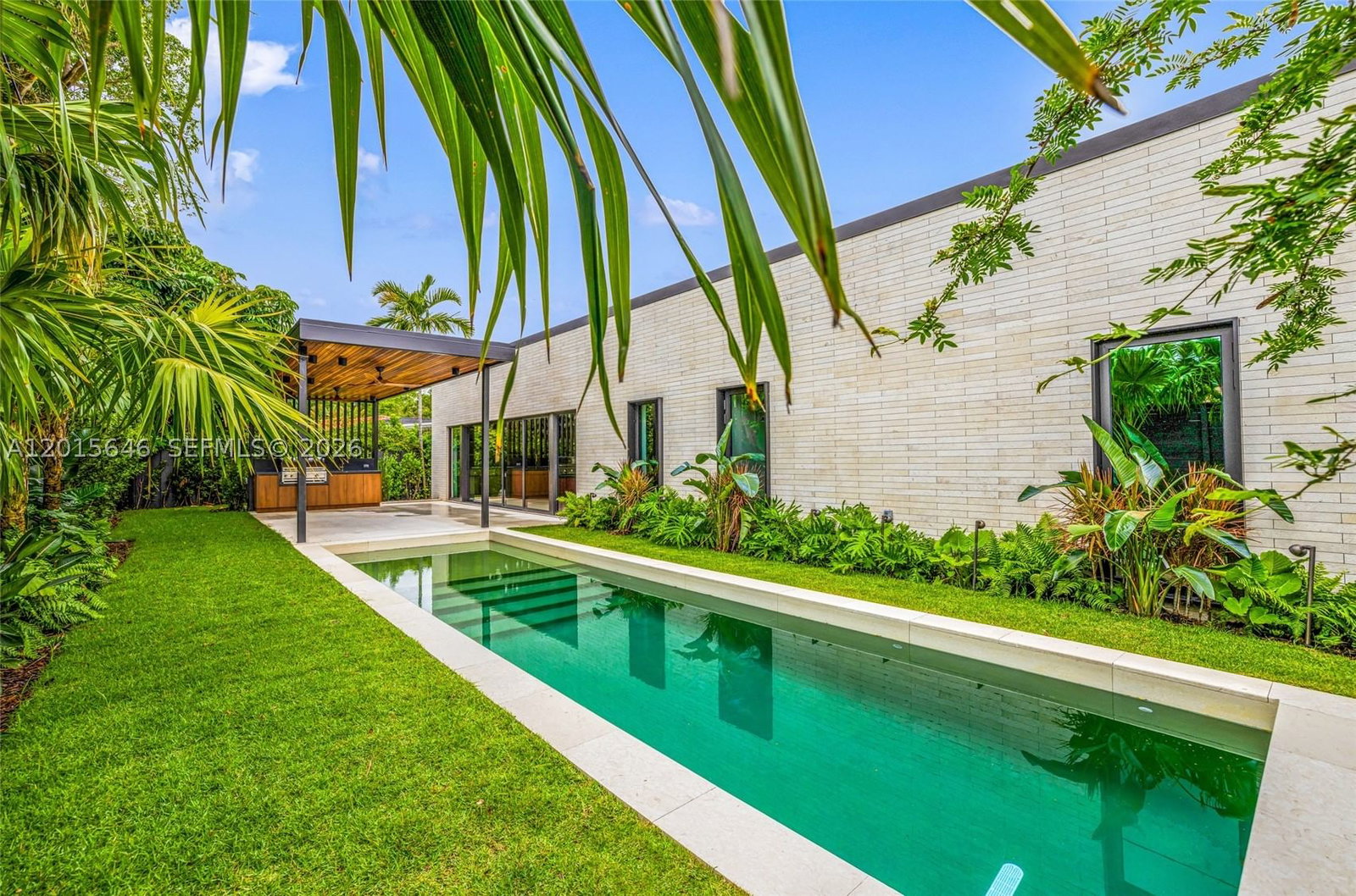 Real estate property located at 72 Shore Dr W, Miami-dade, Bay Heights 1st Addn, Miami, FL