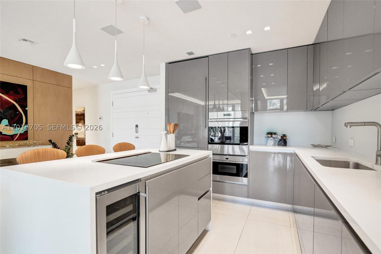 Real estate property located at 1201 20th St #204, Miami-dade, Sunset Harbor, Miami Beach, FL