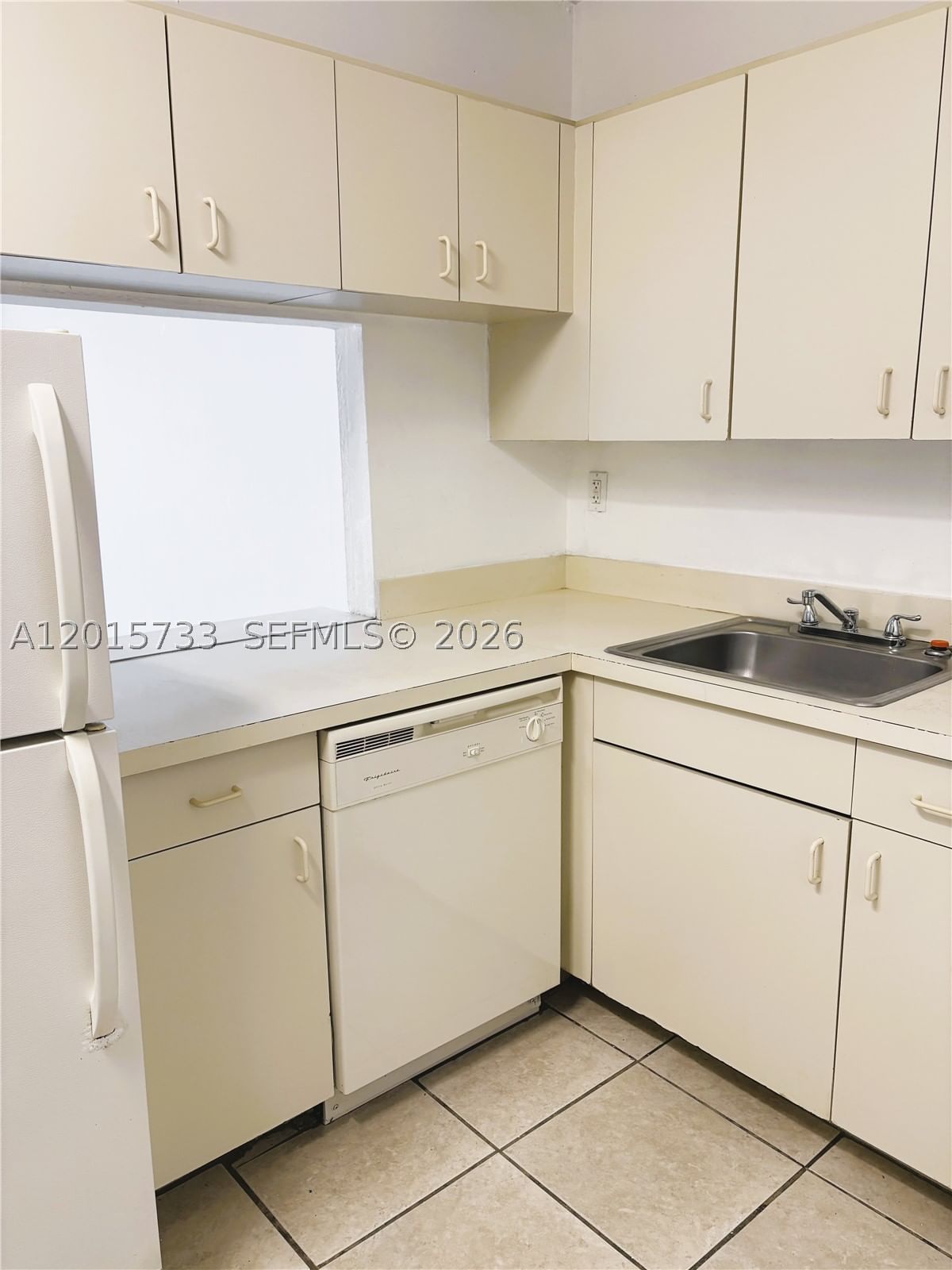 Real estate property located at 10900 104th St #315, Miami-dade, The Berkeley Condo, Miami, FL