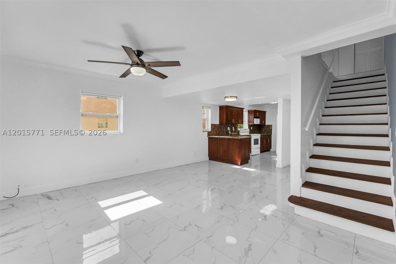 Real estate property located at 10903 Kendall Dr #222, Miami-dade, Castle Apts Condo, Miami, FL