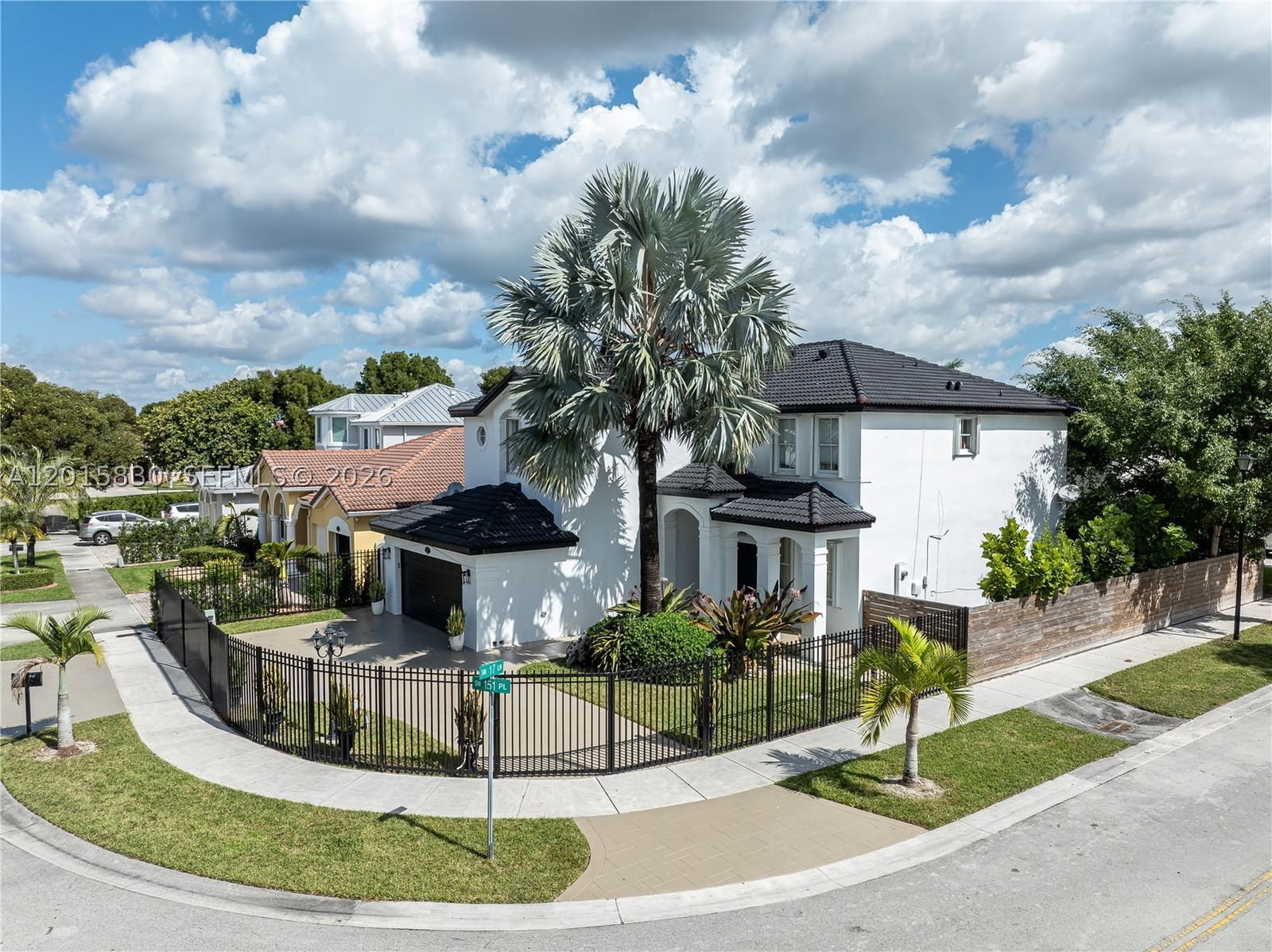 Real estate property located at 1733 151st Pl, Miami-dade, Grand Lakes Phase Iii, Miami, FL