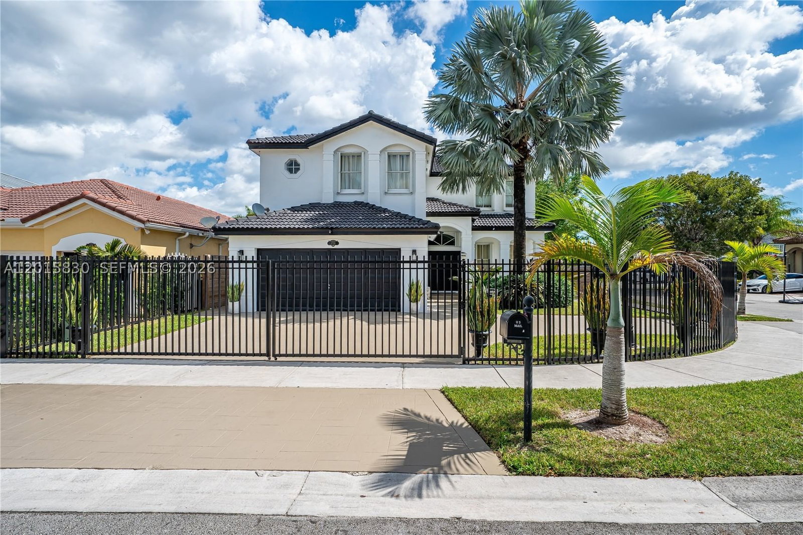 Real estate property located at 1733 151st Pl, Miami-dade, Grand Lakes Phase Iii, Miami, FL