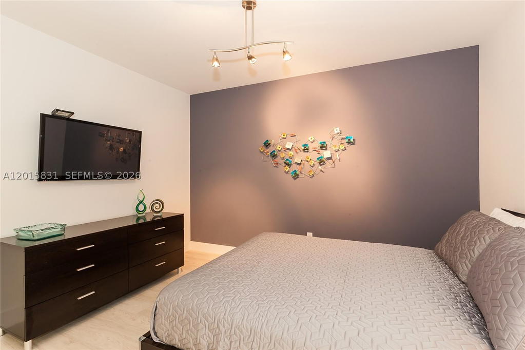 Real estate property located at 1830 Ocean Dr #3711, Broward, Beach Club Ii, Hallandale Beach, FL