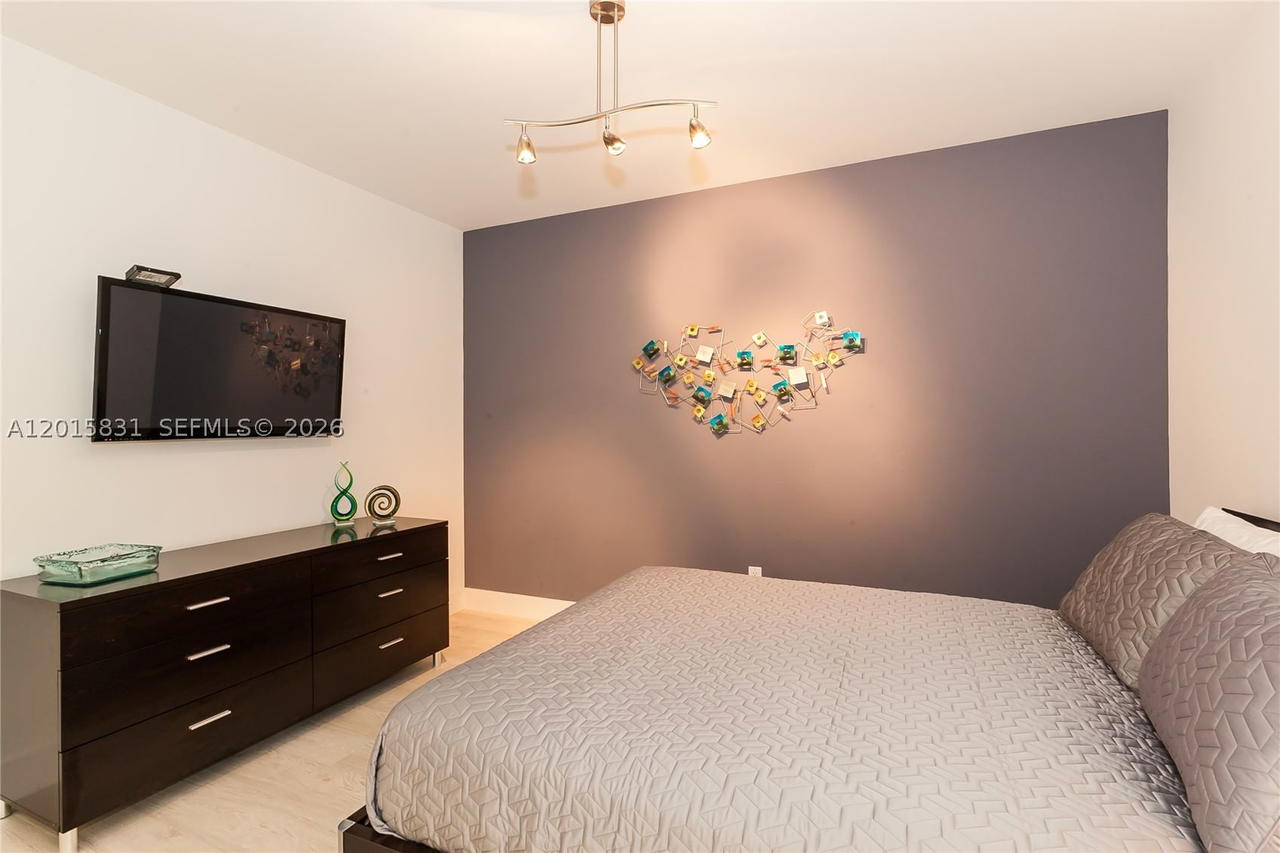 Real estate property located at 1830 Ocean Dr #3711, Broward, Beach Club Ii, Hallandale Beach, FL