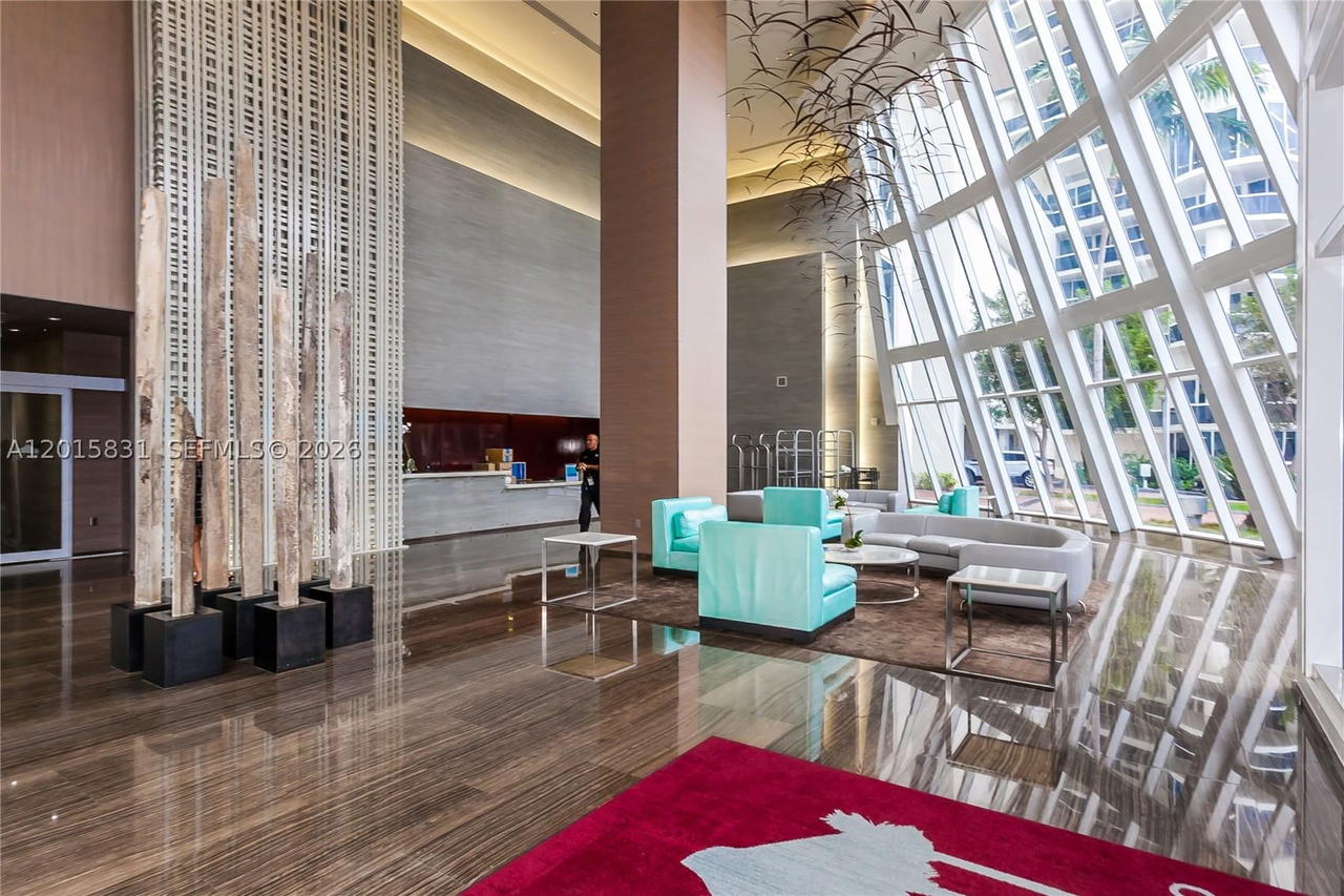 Real estate property located at 1830 Ocean Dr #3711, Broward, Beach Club Ii, Hallandale Beach, FL