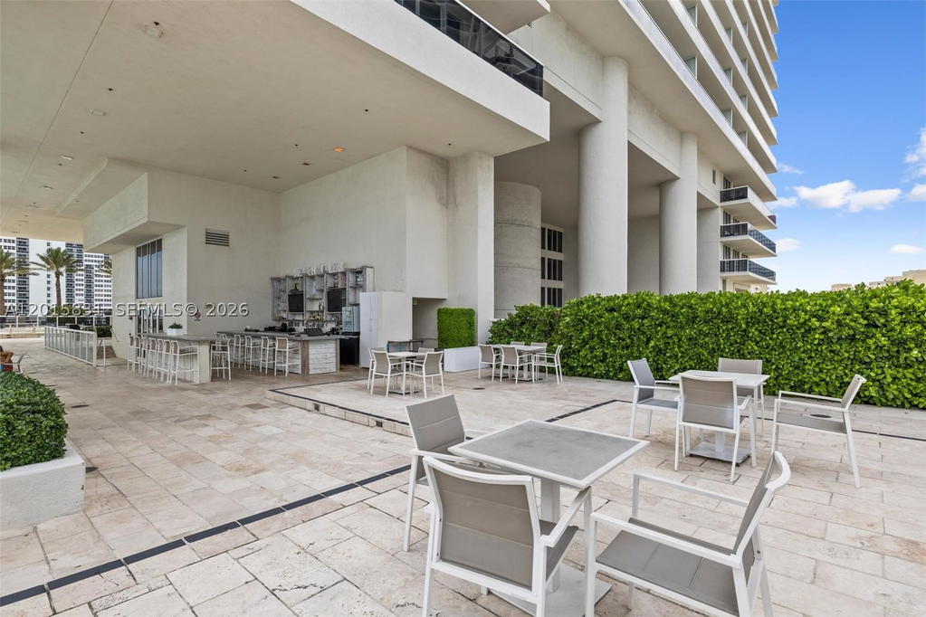 Real estate property located at 1830 Ocean Dr #3711, Broward, Beach Club Ii, Hallandale Beach, FL