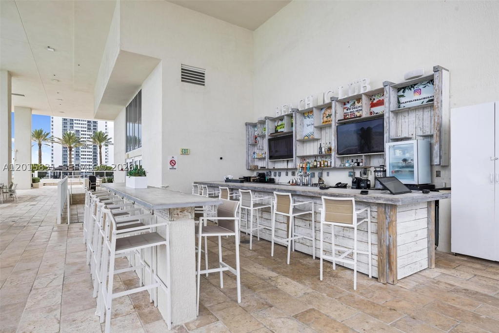 Real estate property located at 1830 Ocean Dr #3711, Broward, Beach Club Ii, Hallandale Beach, FL