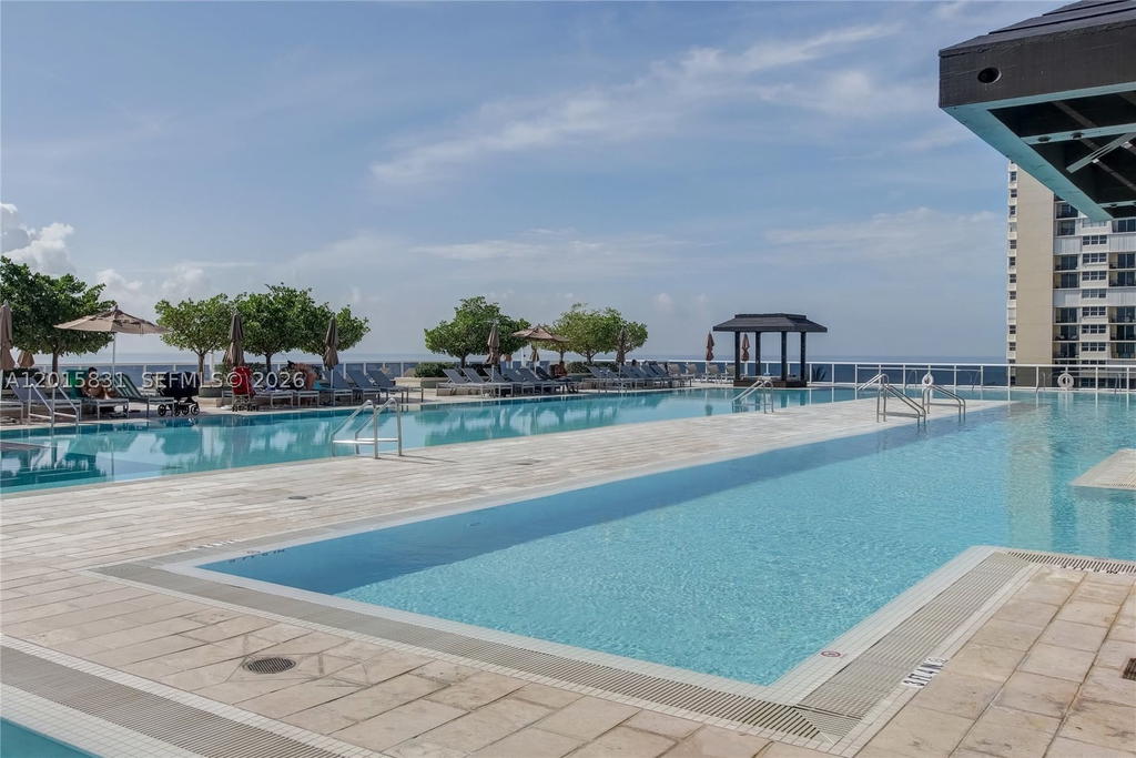 Real estate property located at 1830 Ocean Dr #3711, Broward, Beach Club Ii, Hallandale Beach, FL