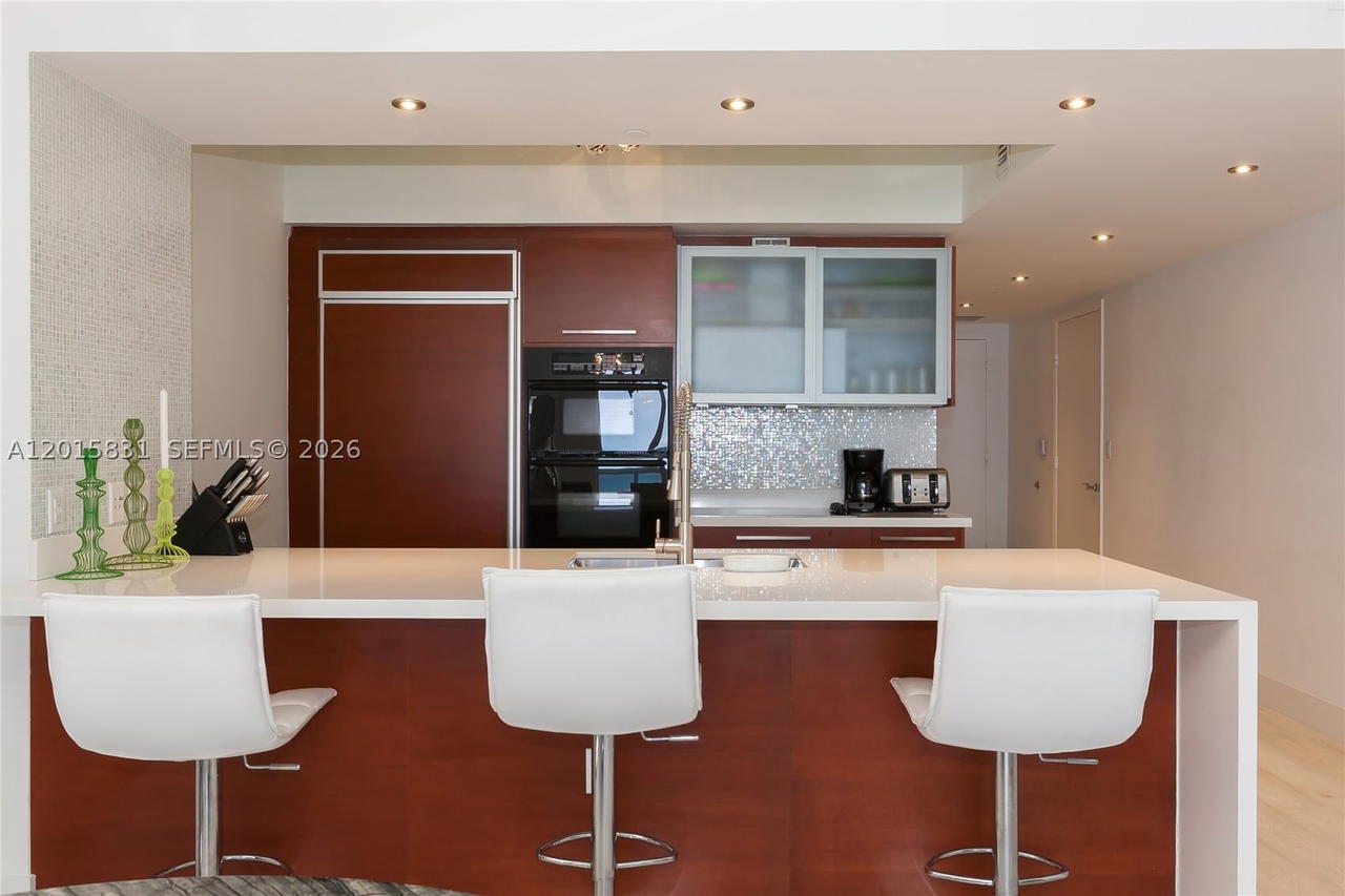 Real estate property located at 1830 Ocean Dr #3711, Broward, Beach Club Ii, Hallandale Beach, FL