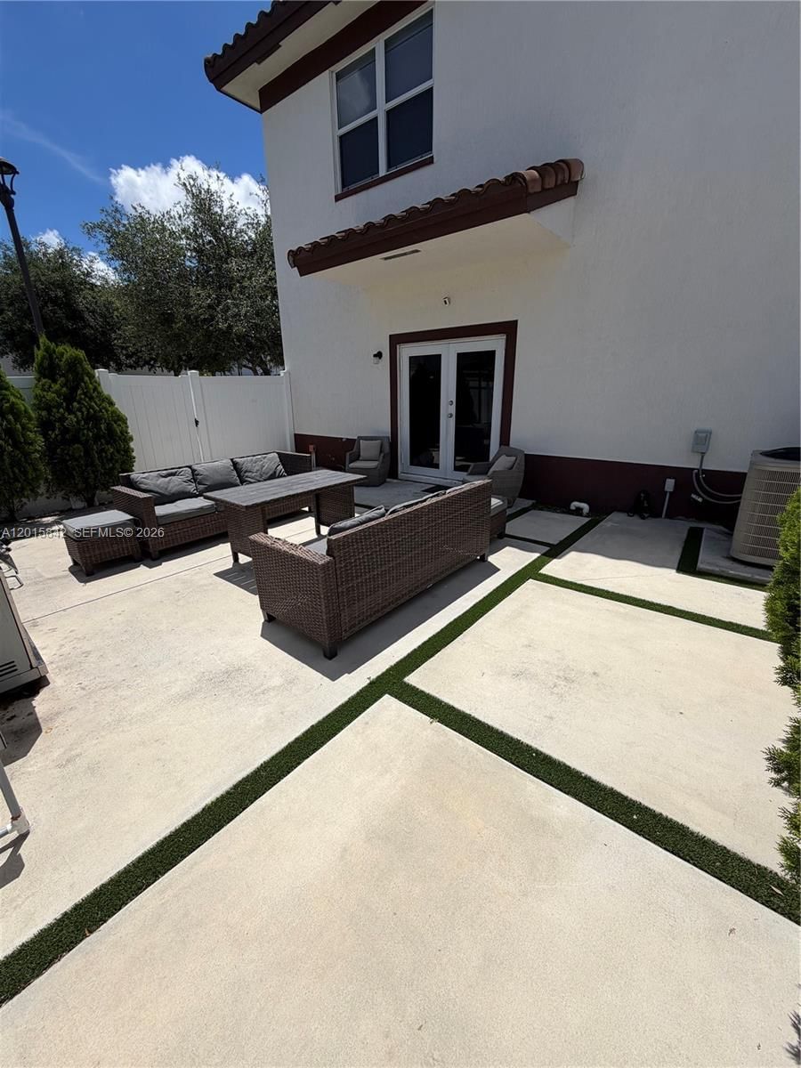 Real estate property located at 2824 145th Ct #2824, Miami-dade, Millennium Townhomes Cond, Miami, FL