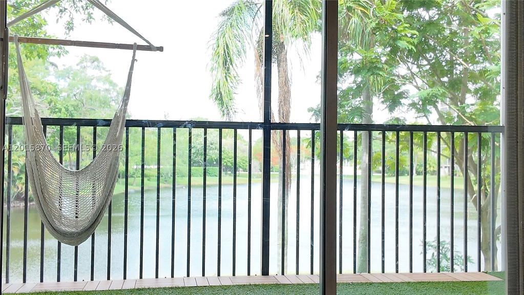 Real estate property located at 2236 Cypress Bend Dr #207, Broward, Cypress Bend Condominium, Pompano Beach, FL