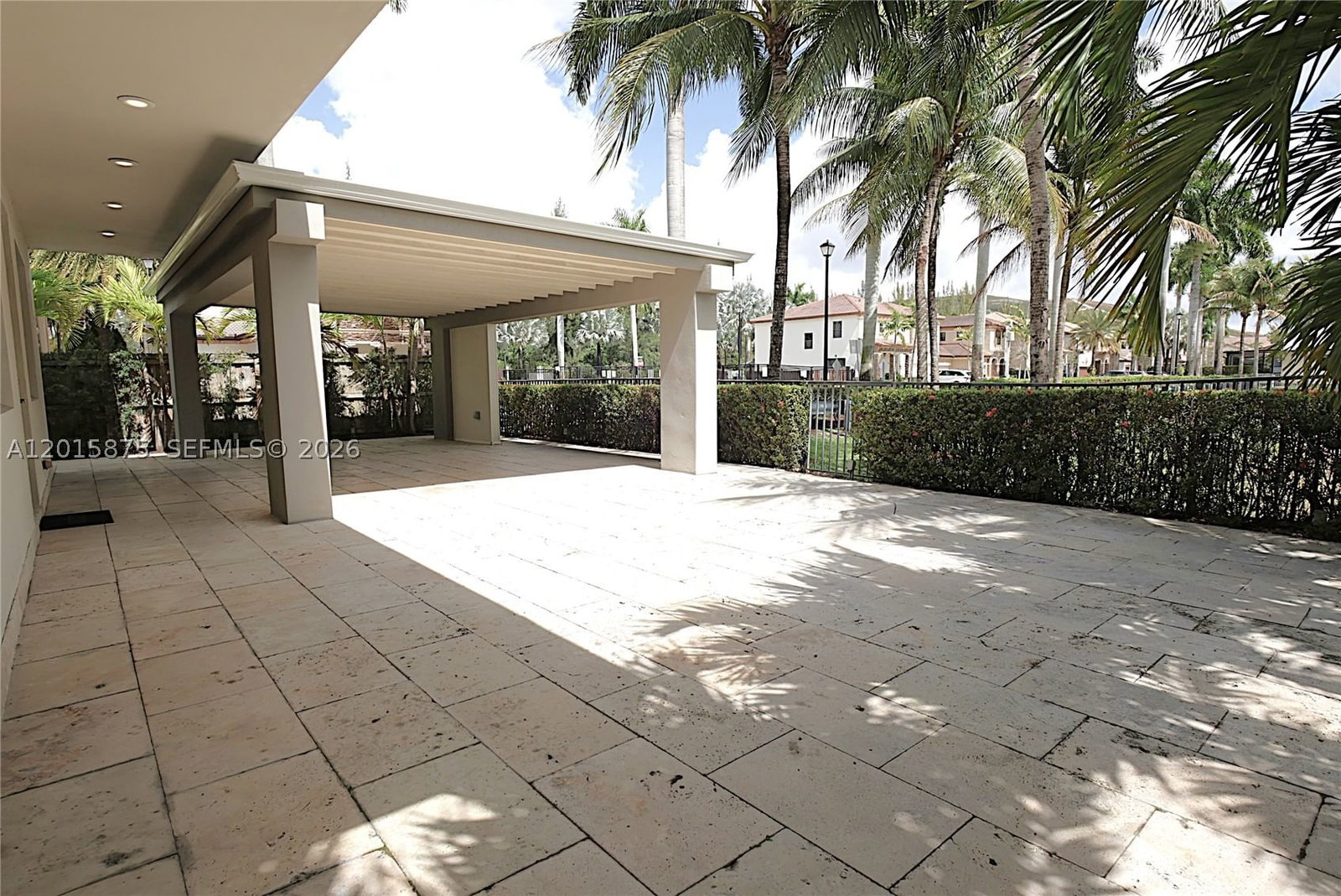 Real estate property located at 8925 99th Ave, Miami-dade, Grand Bay, Doral, FL