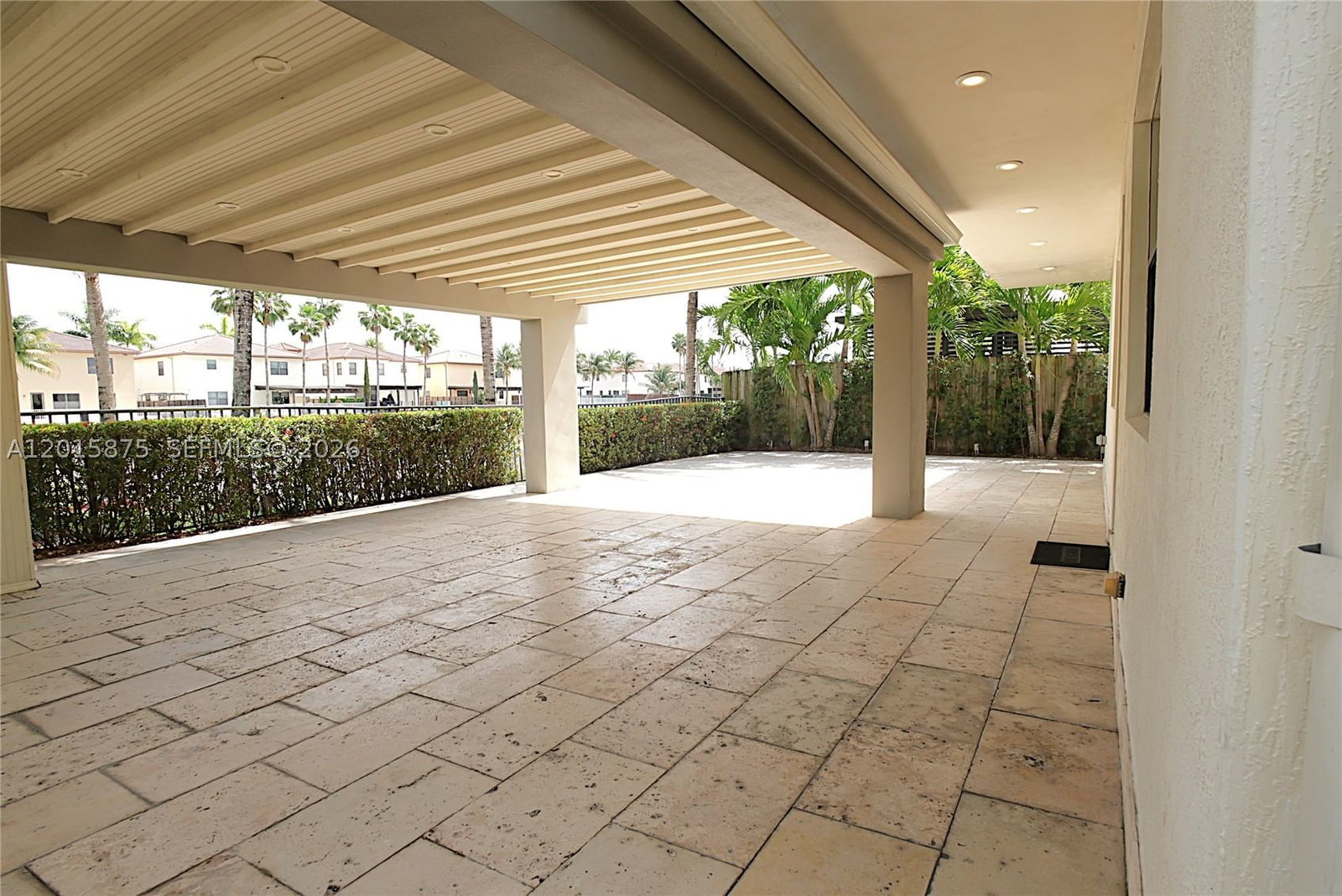 Real estate property located at 8925 99th Ave, Miami-dade, Grand Bay, Doral, FL