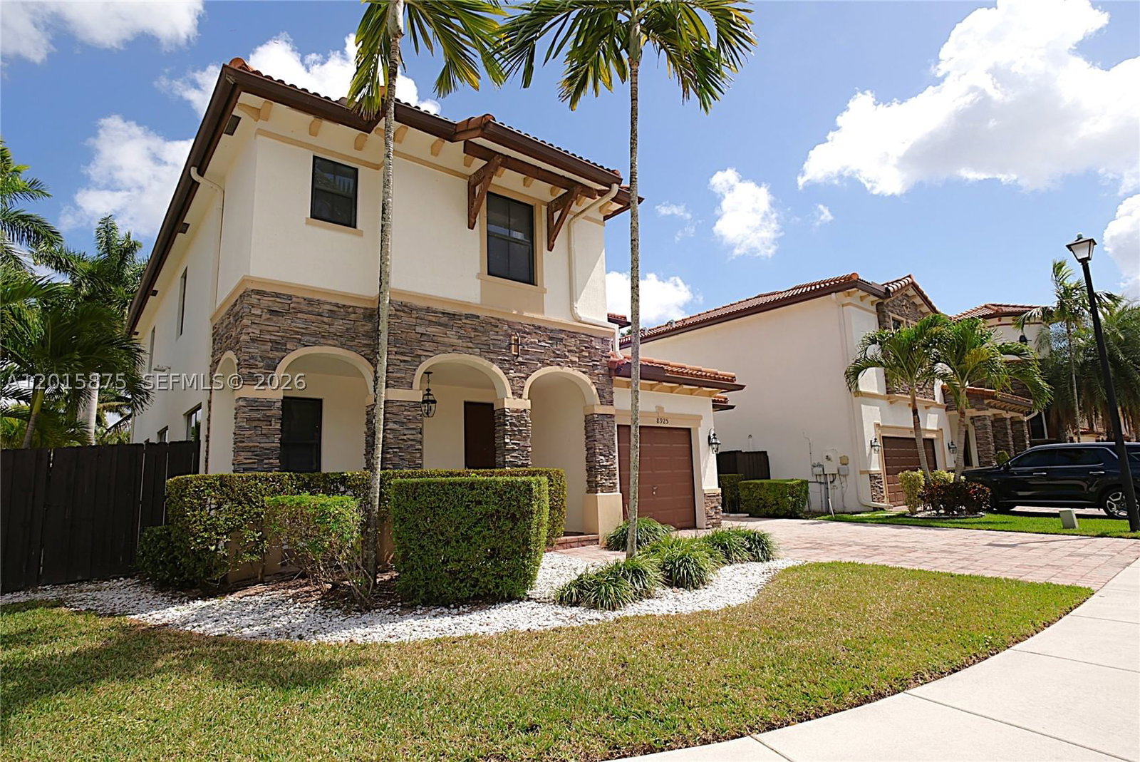 Real estate property located at 8925 99th Ave, Miami-dade, Grand Bay, Doral, FL