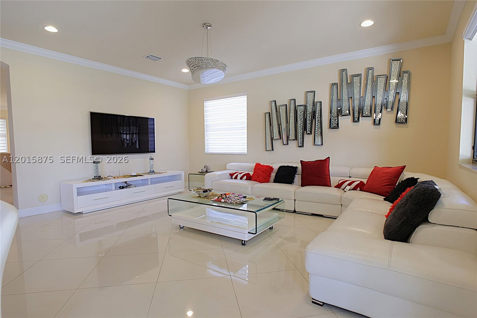 Real estate property located at 8925 99th Ave, Miami-dade, Grand Bay, Doral, FL