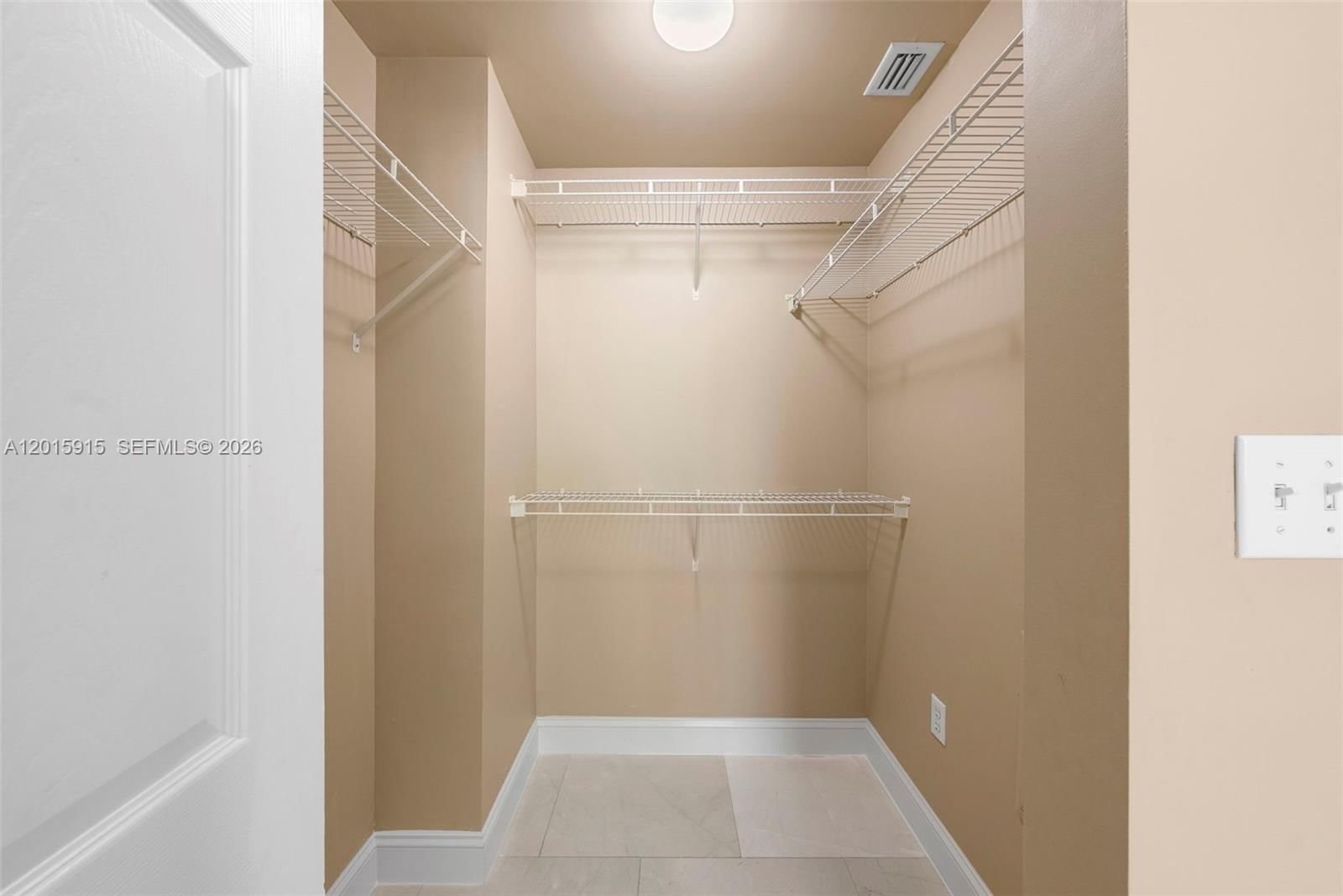 Real estate property located at 2000 Bayshore Dr #307, Miami-dade, Cite Condo, Miami, FL