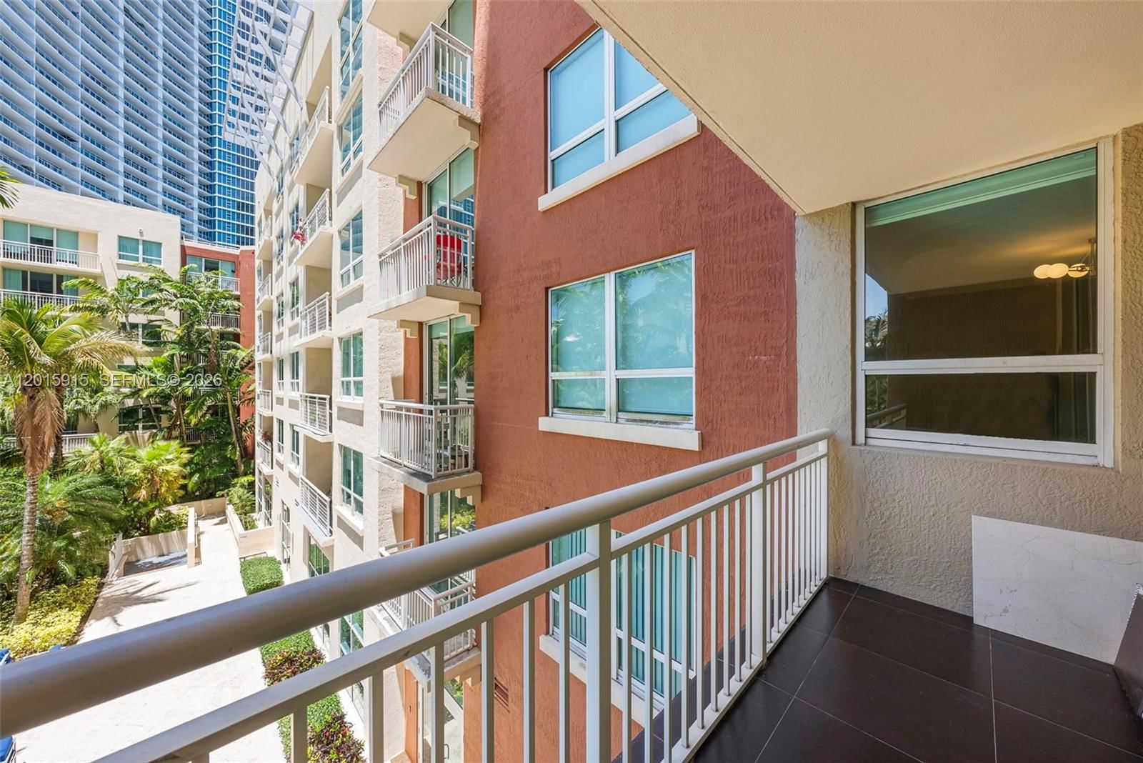 Real estate property located at 2000 Bayshore Dr #307, Miami-dade, Cite Condo, Miami, FL