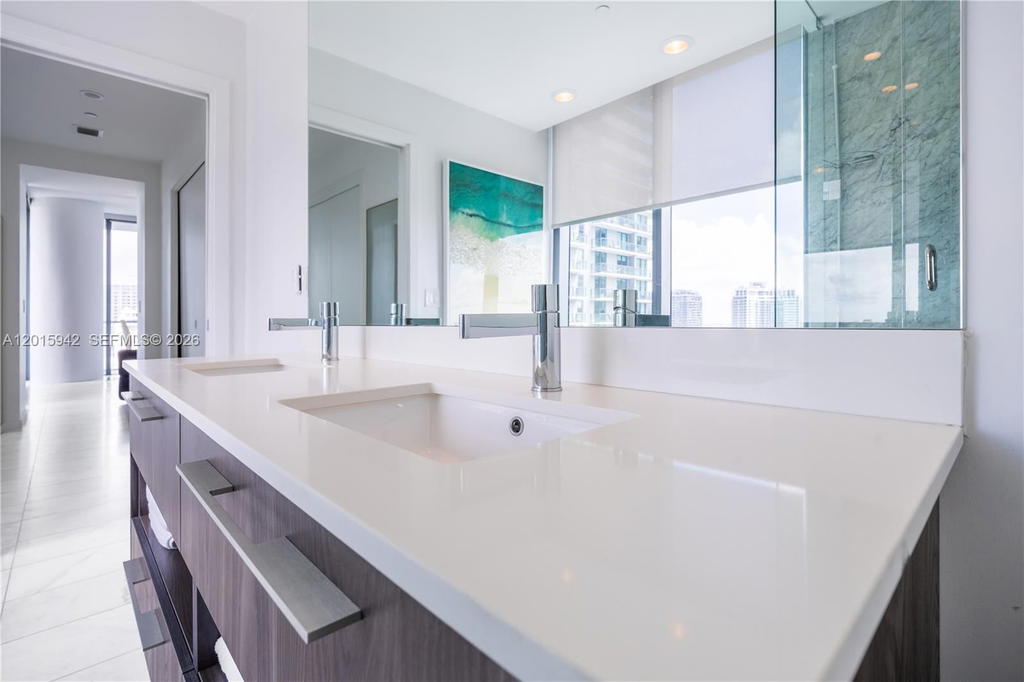 Real estate property located at 480 31st St #2407, Miami-dade, Gran Paraiso Condo, Miami, FL