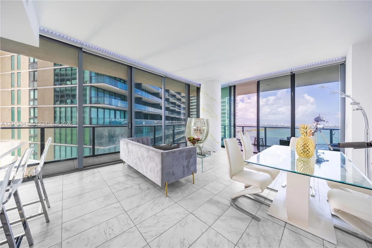 Real estate property located at 480 31st St #2407, Miami-dade, Gran Paraiso Condo, Miami, FL