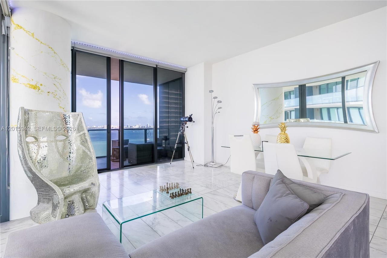 Real estate property located at 480 31st St #2407, Miami-dade, Gran Paraiso Condo, Miami, FL