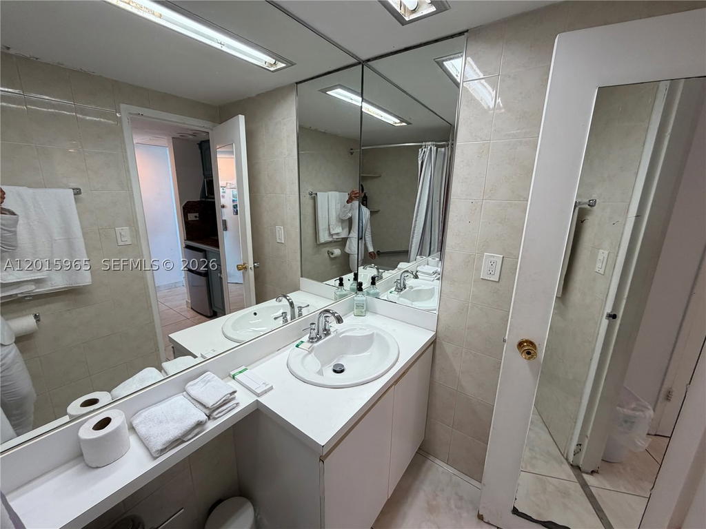 Real estate property located at 5445 Collins Ave #1606, Miami-dade, Castle Beach Club Condo, Miami Beach, FL