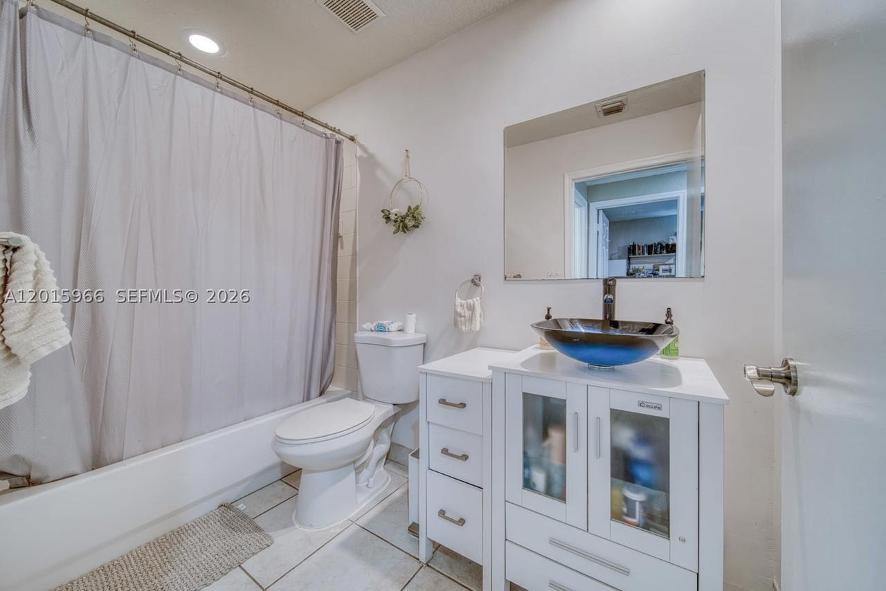 Real estate property located at 6554 Geneva St, Palm Beach, Spinnaker Bay At Lake Cha, Lake Worth, FL