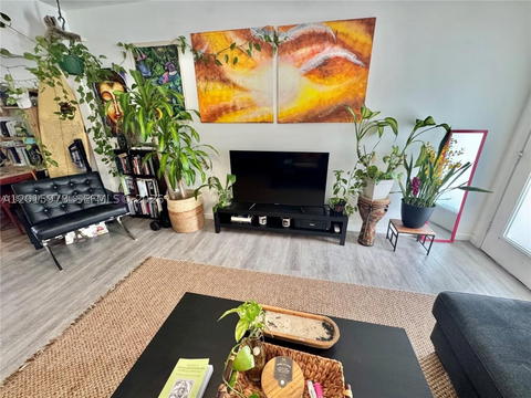 Real estate property located at 330 74th St #15, Miami-dade, 330 Condos A Condo, Miami Beach, FL