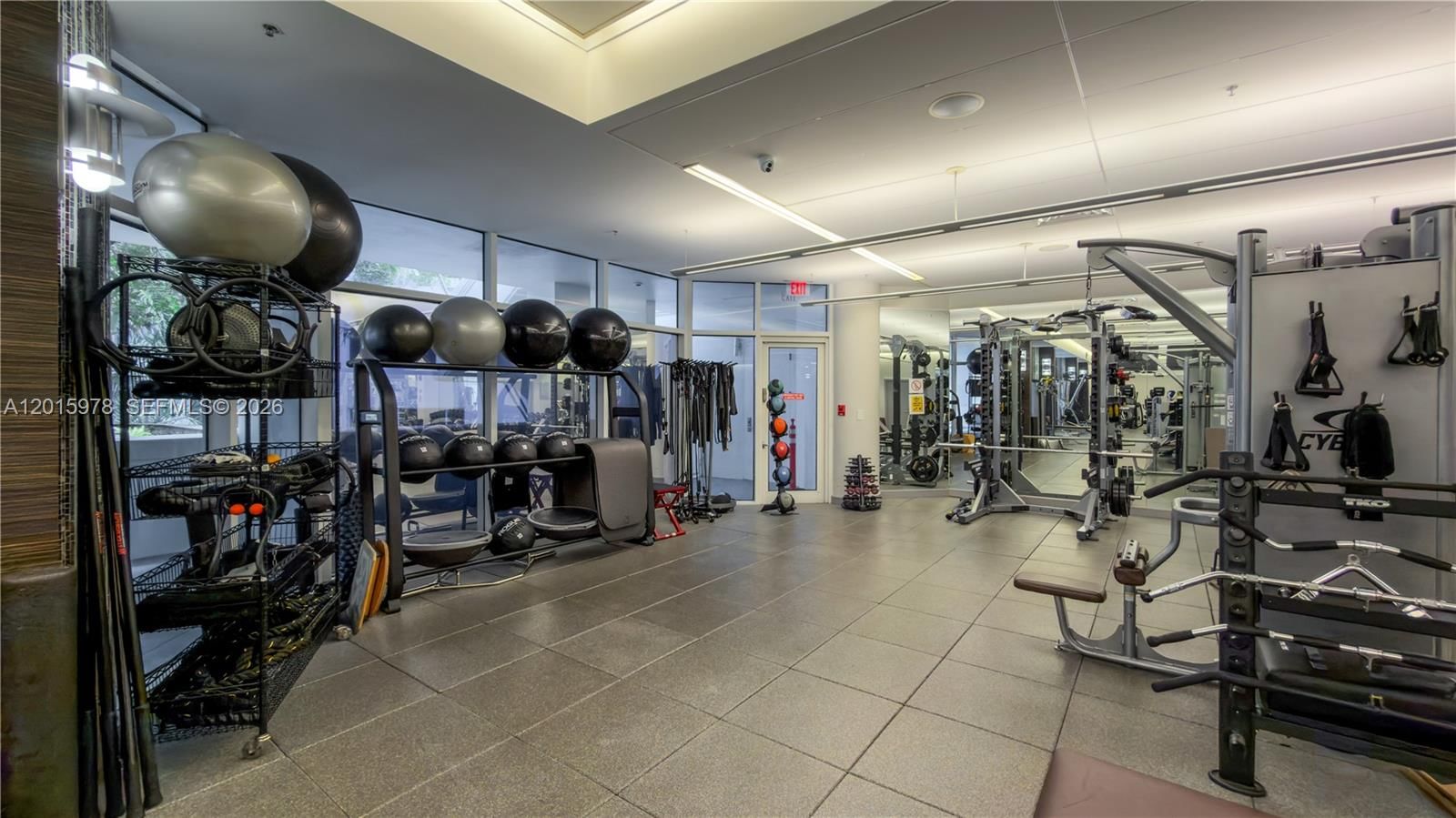 Real estate property located at 21055 Yacht Club Dr #1707, Miami-dade, South Tower At The Point, Aventura, FL