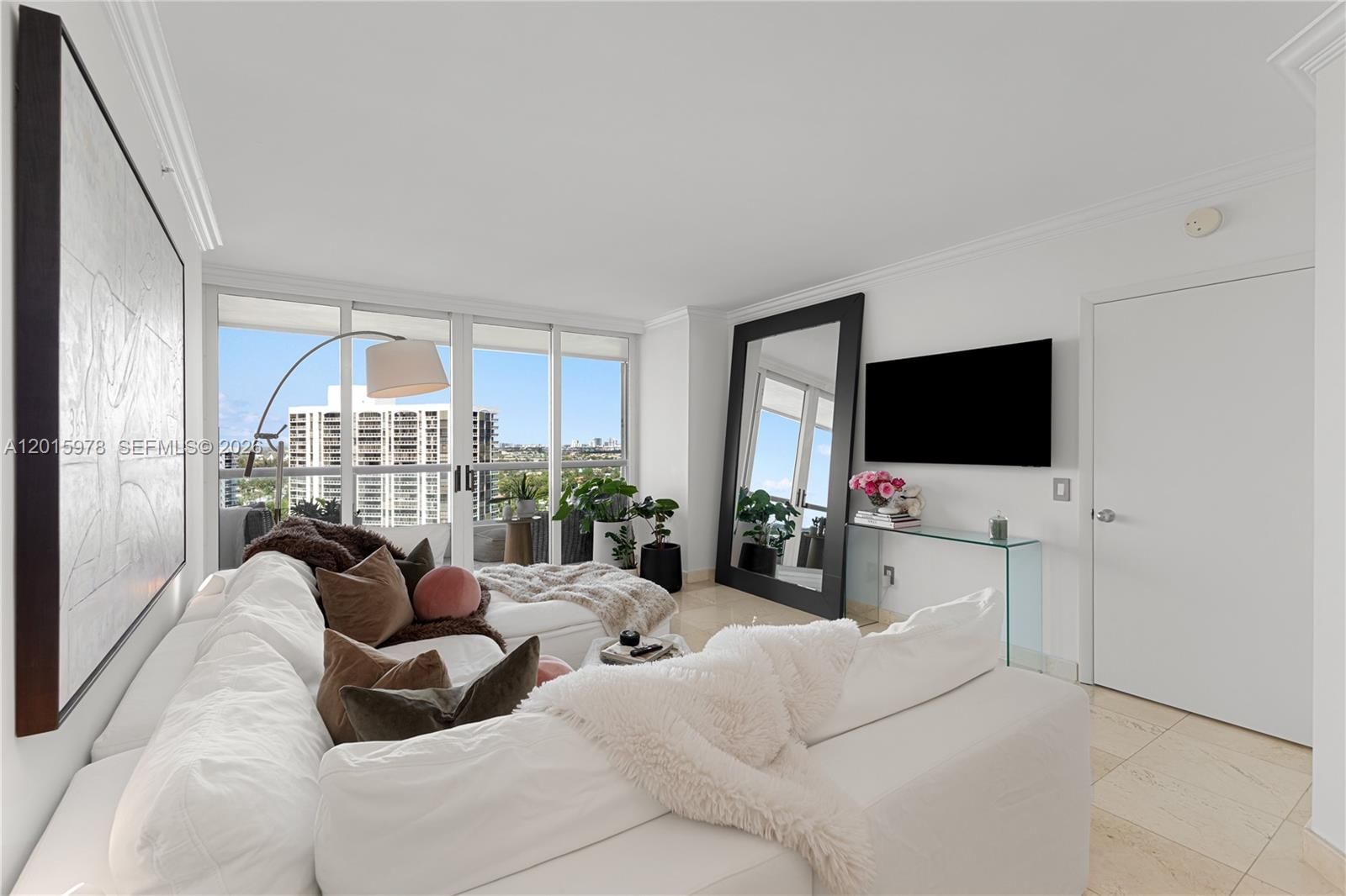 Real estate property located at 21055 Yacht Club Dr #1707, Miami-dade, South Tower At The Point, Aventura, FL